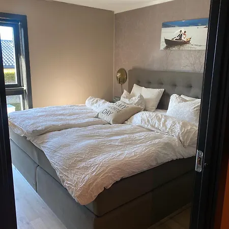 Villa Enebolig På *